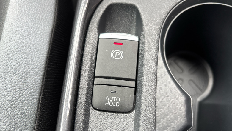 Nissan Juke 1.0 DiG-T 114 N-Connecta 5dr Petrol Hatchback